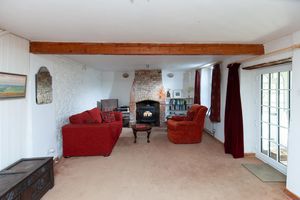 Sitting Room - click for photo gallery